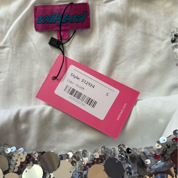 Edikted Sabrina Silver Sparkling Low Rise Mini Skirt NWT- Size Small - Picture 7 of 10